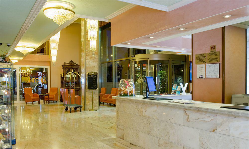 فندق إل برات ذي يوبريغاتفي  فندق ساليز سيوتات ديل برات المظهر الداخلي الصورة